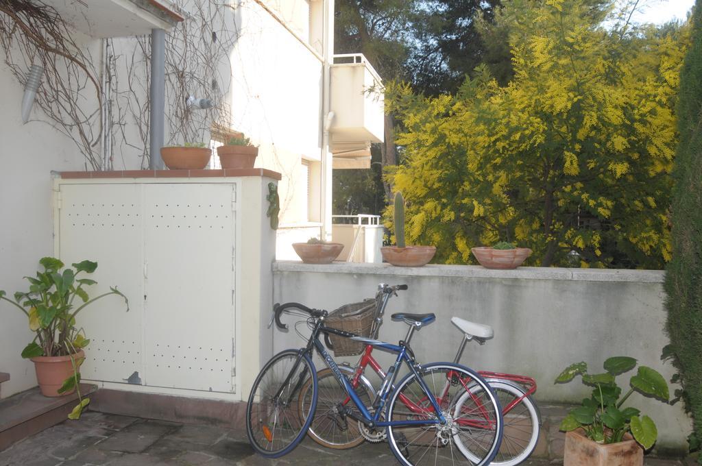 Apartaments Villa Conchi 锡切斯 外观 照片